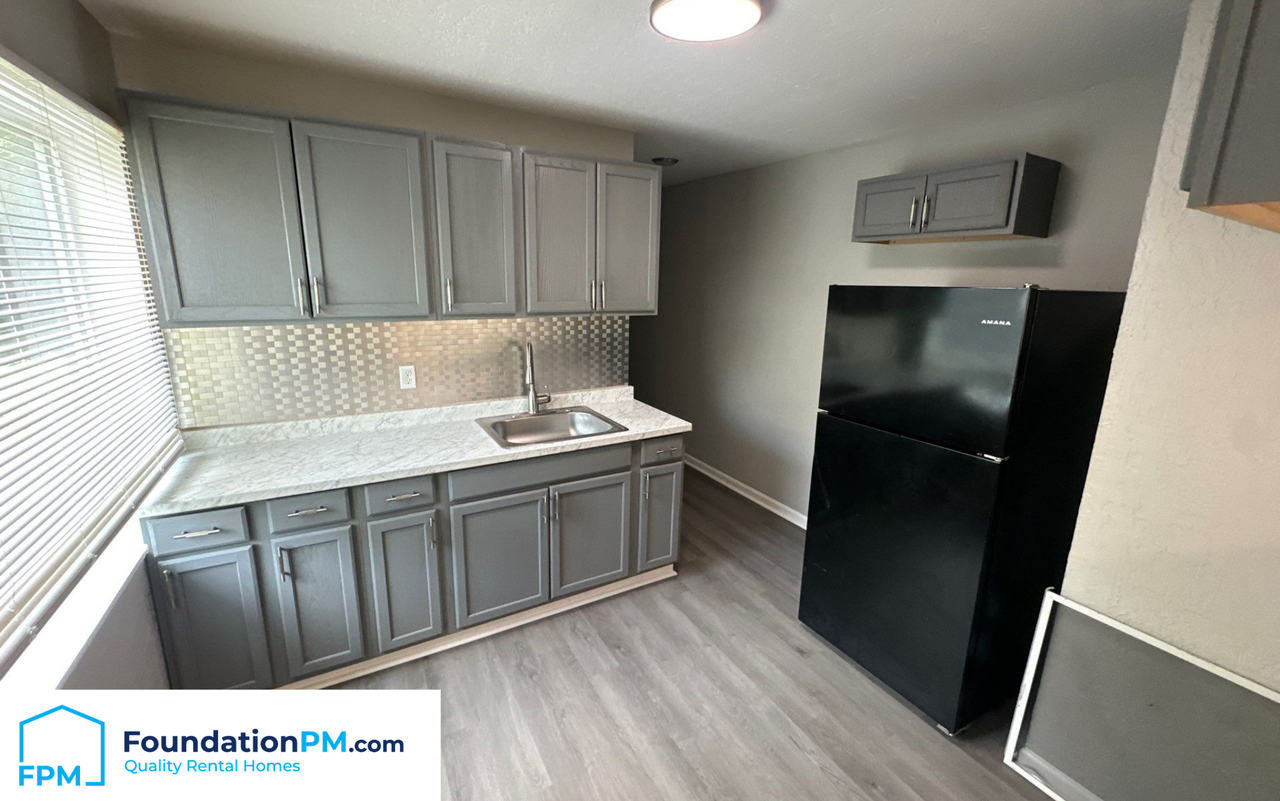 869 North Bingham Street - Photo 2 of 11