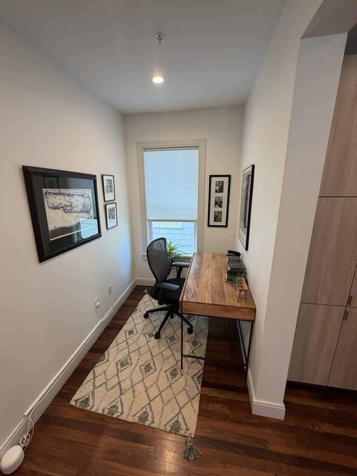 60 Carolina Avenue - Photo 7 of 16
