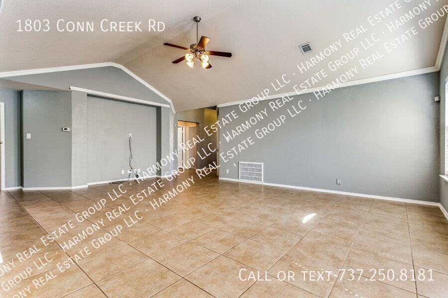 1803 Conn Creek Rd - Photo 7 of 25