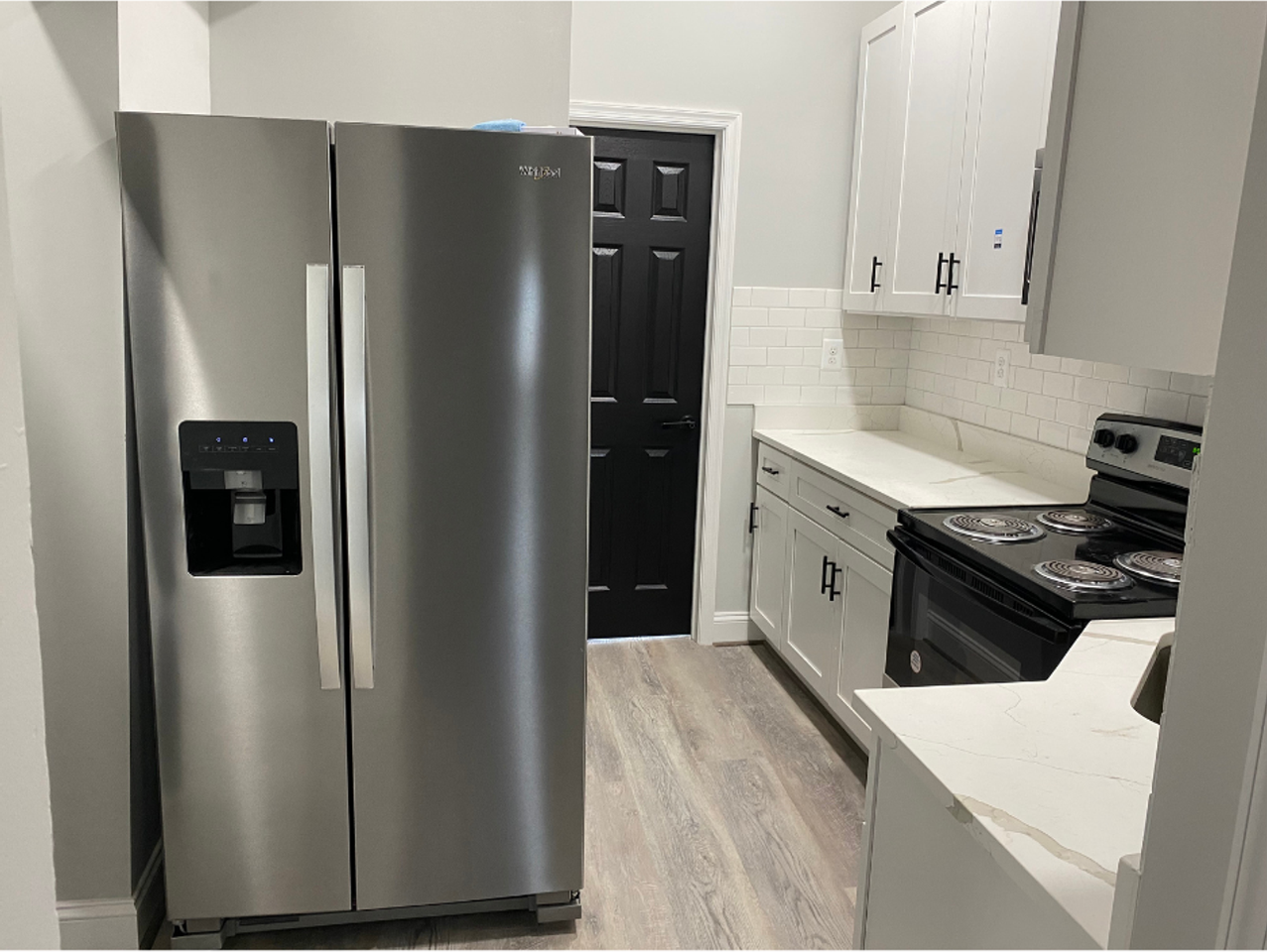 837 N Fulton Ave - Photo 4 of 11
