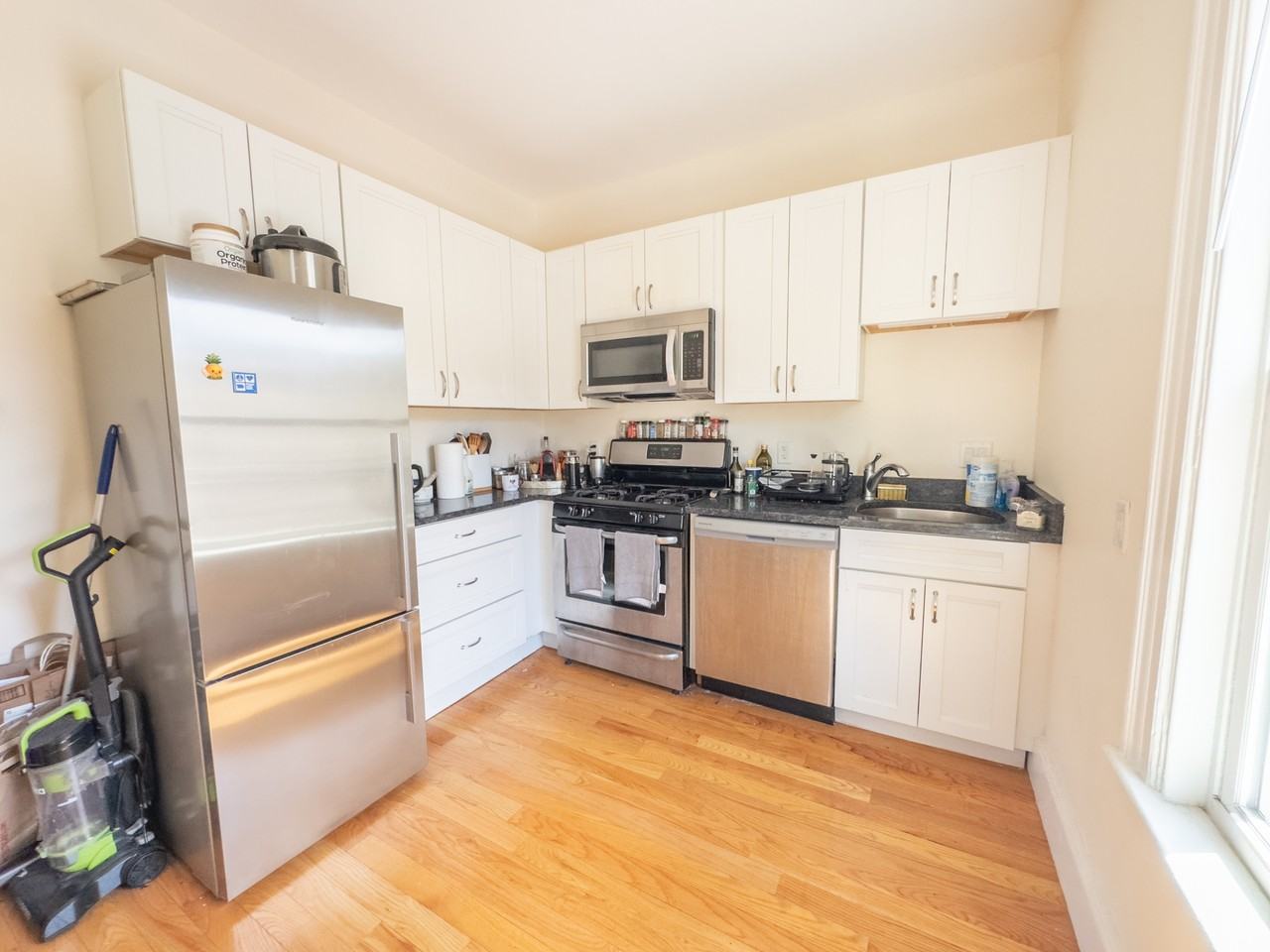 11 Wendell Street - Photo 4 of 16