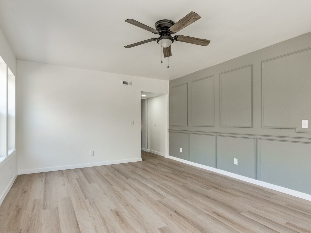 814 W Hill St. Unit 1 - Photo 3 of 14