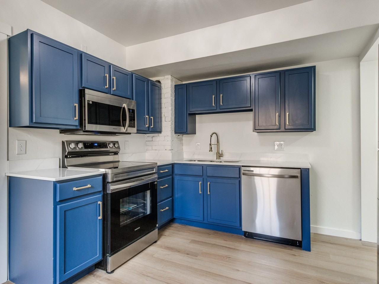 814 W Hill St. Unit 1 - Photo 6 of 14