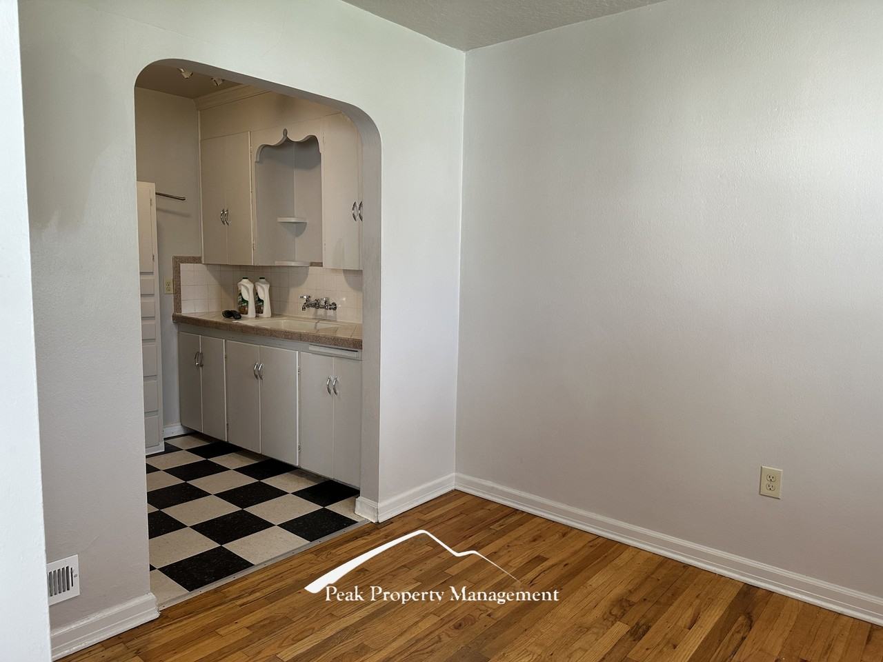 2700 W Lemp St - Photo 5 of 12