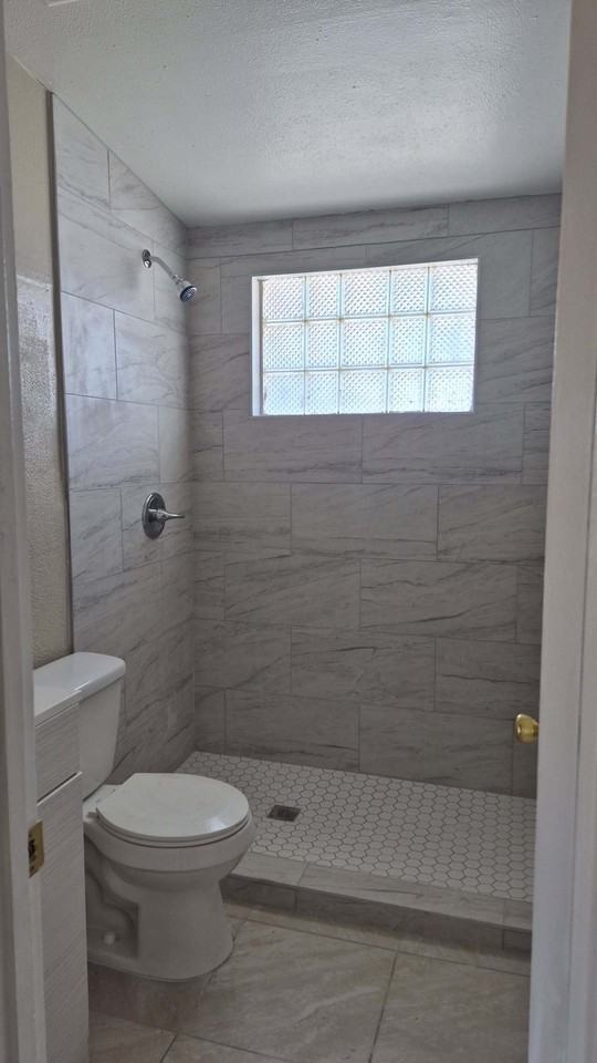 RA: W Flores St 255 #100-119 - Photo 3 of 4