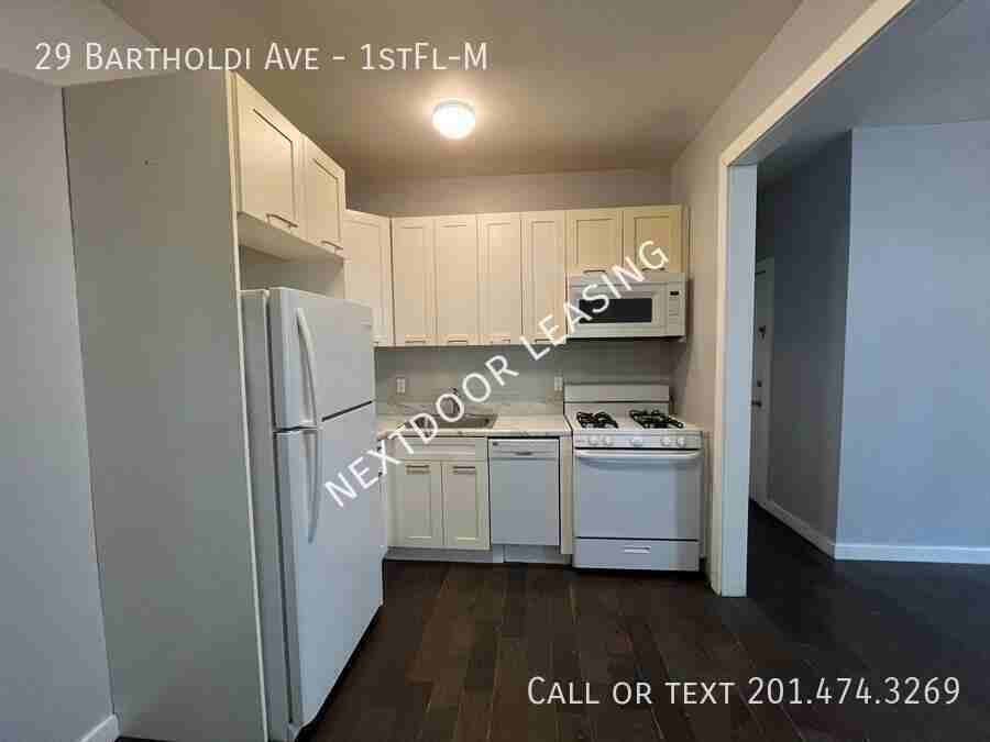 29 Bartholdi Ave #1stFLM - Photo 2 of 11