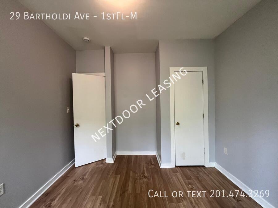 29 Bartholdi Ave #1stFLM - Photo 5 of 11