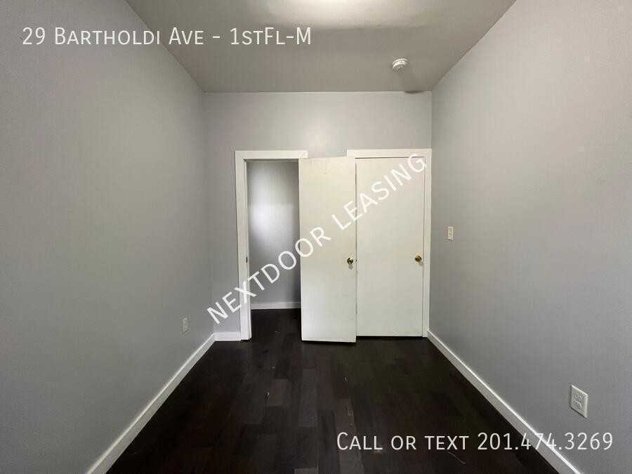 29 Bartholdi Ave #1stFLM - Photo 7 of 11