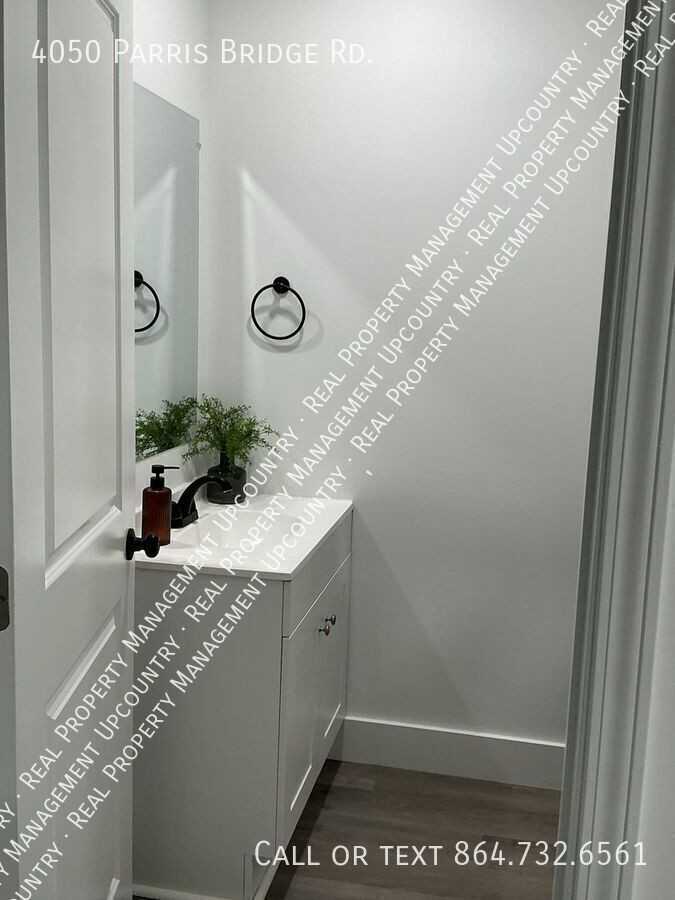 4050 Parris Bridge Rd - Photo 6 of 17