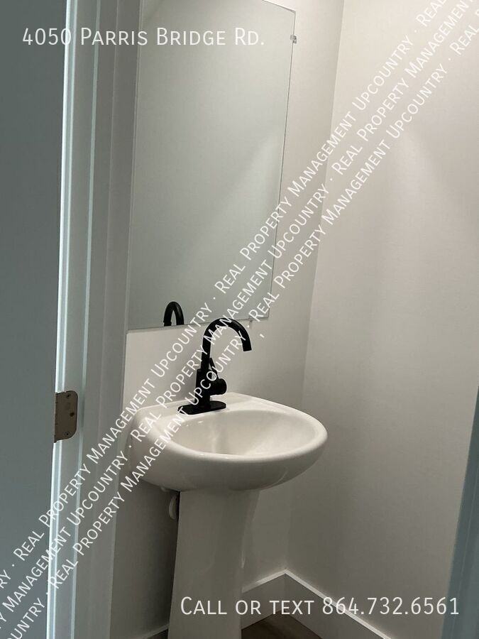 4050 Parris Bridge Rd - Photo 7 of 17