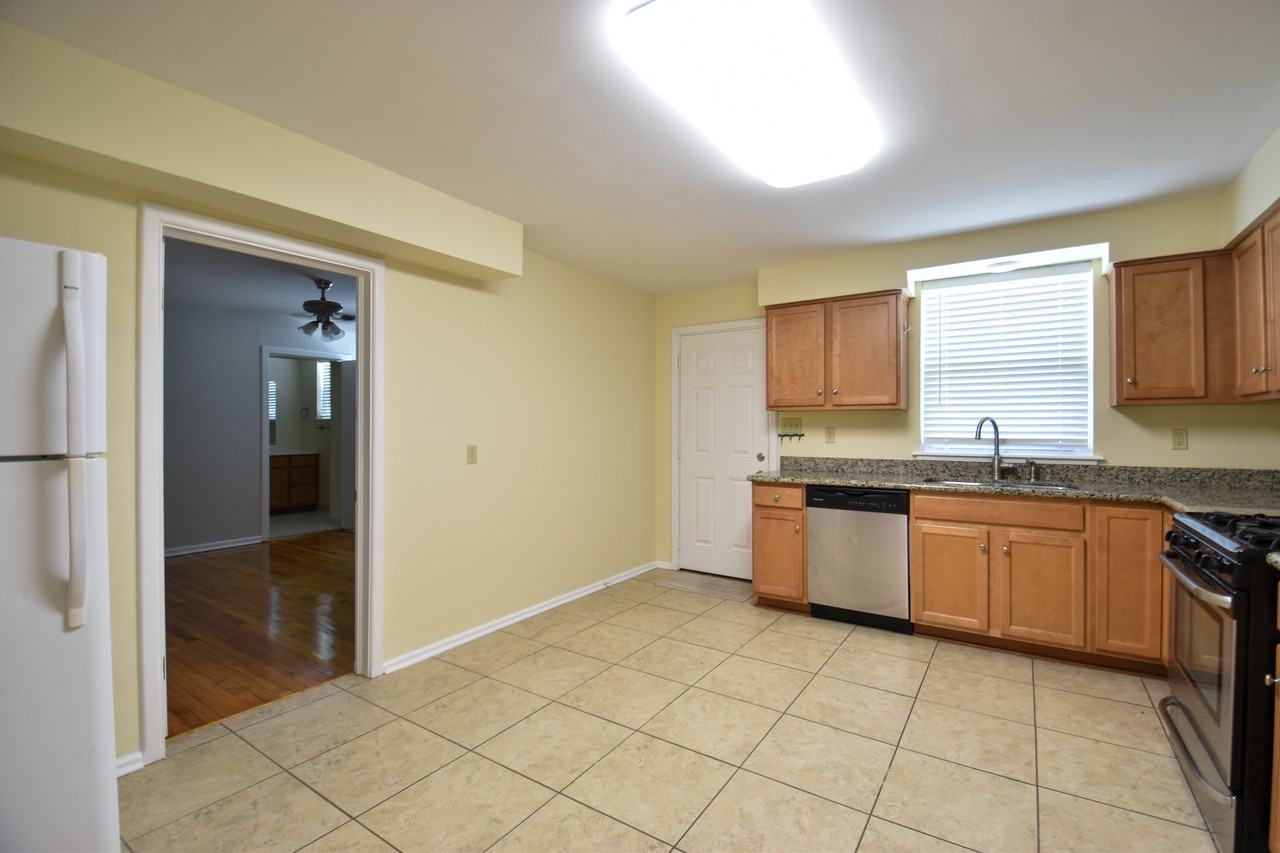 3911 Bauvais Street - Photo 4 of 10