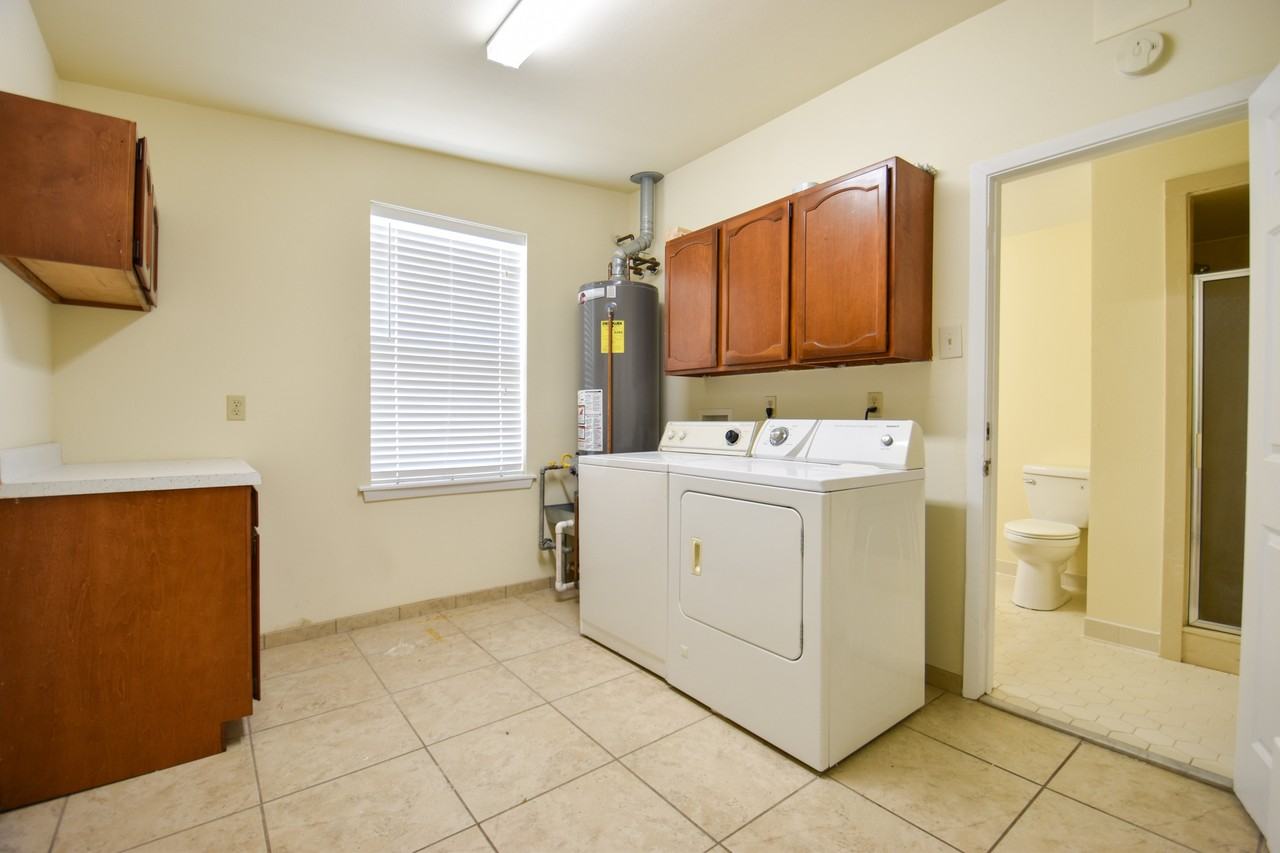 3911 Bauvais Street - Photo 5 of 10