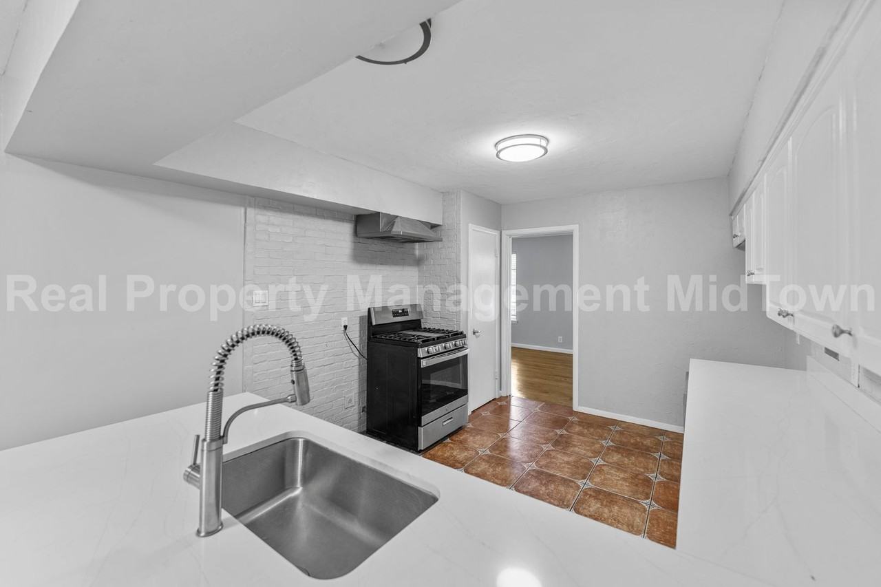 1413 W Tucker Blvd - Photo 7 of 24