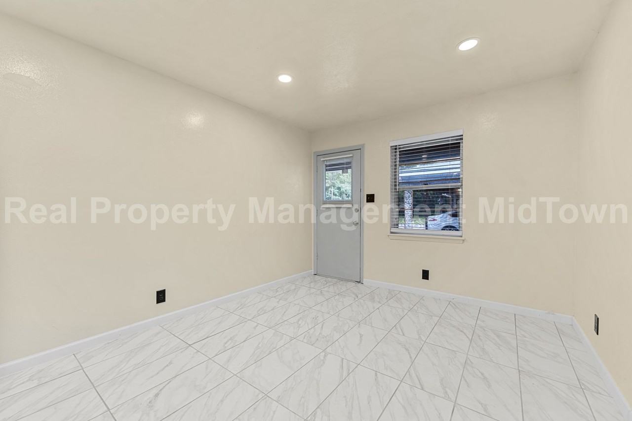 5308 Norma St - Photo 3 of 19