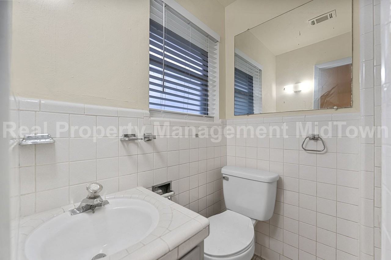 5308 Norma St - Photo 5 of 19