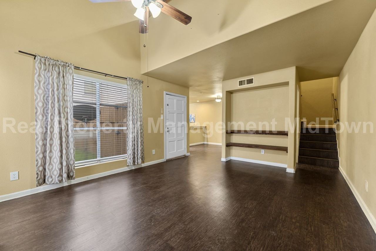 5516 Boca Raton Blvd #310 - Photo 3 of 26