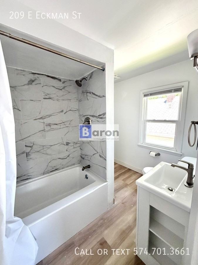 209 E Eckman St - Photo 4 of 15