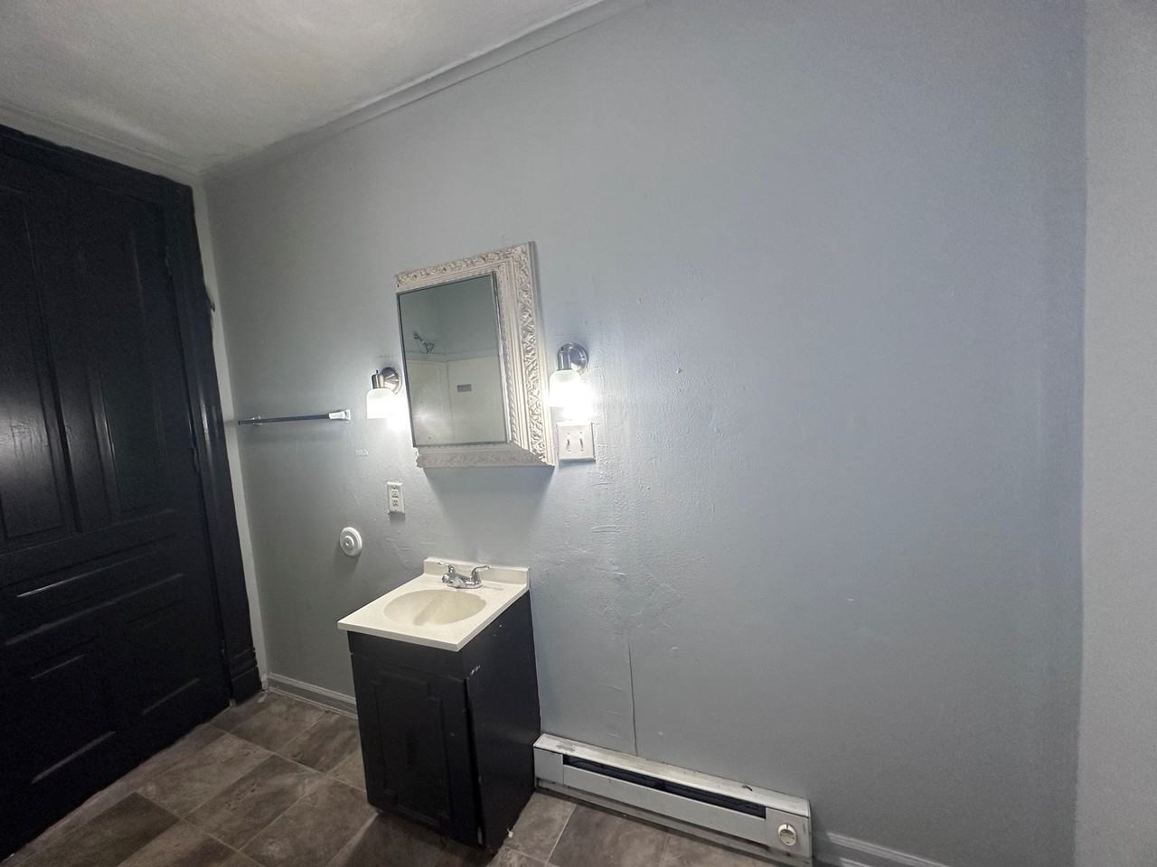 1124 N Walnut St Apt 2 #N - Photo 3 of 7