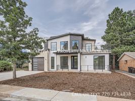 featured image of 3595 Darley Ave