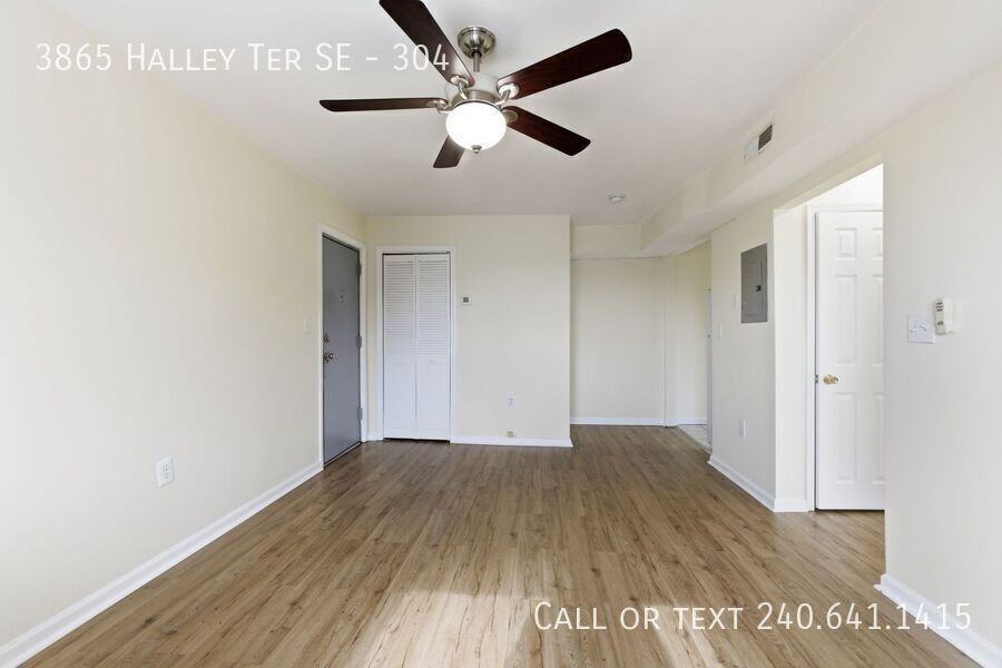 3865 Halley Ter Se #304 - Photo 3 of 8