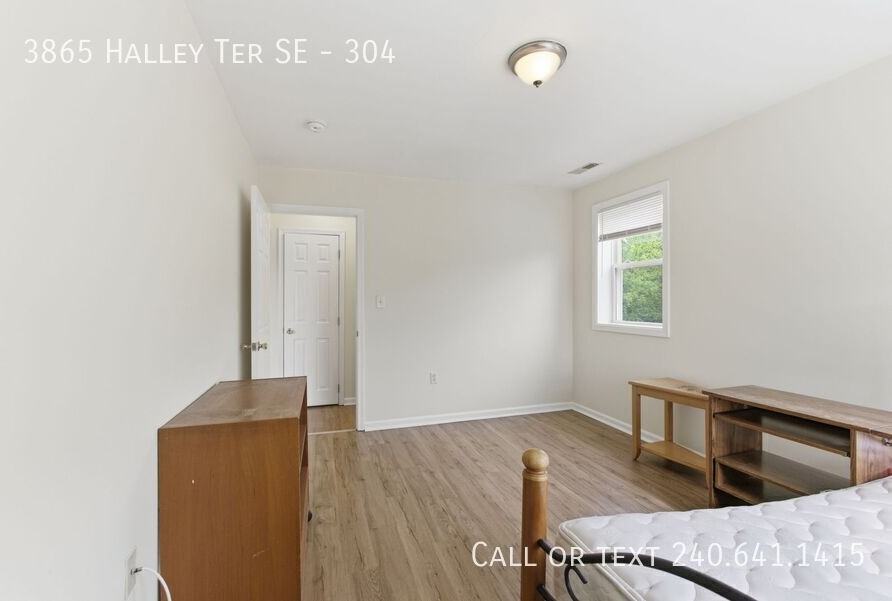 3865 Halley Ter Se #304 - Photo 6 of 8