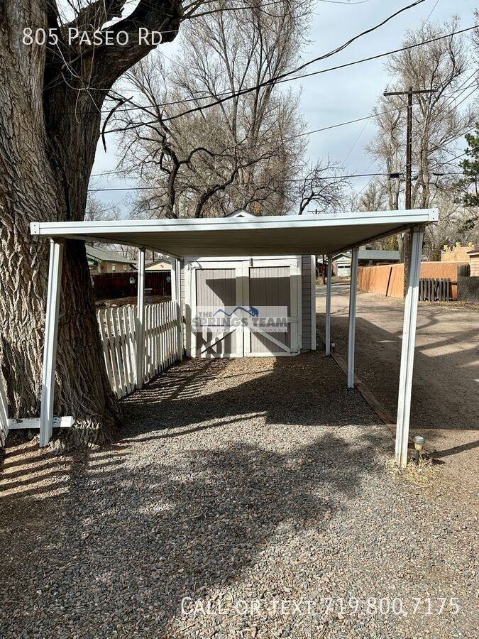 805 Paseo Rd - Photo 4 of 26