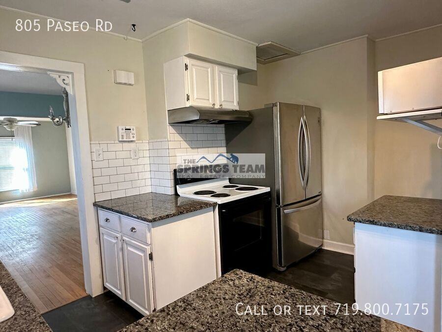 805 Paseo Rd - Photo 7 of 26