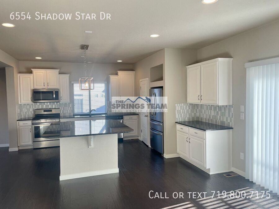 6554 Shadow Star Dr - Photo 4 of 30