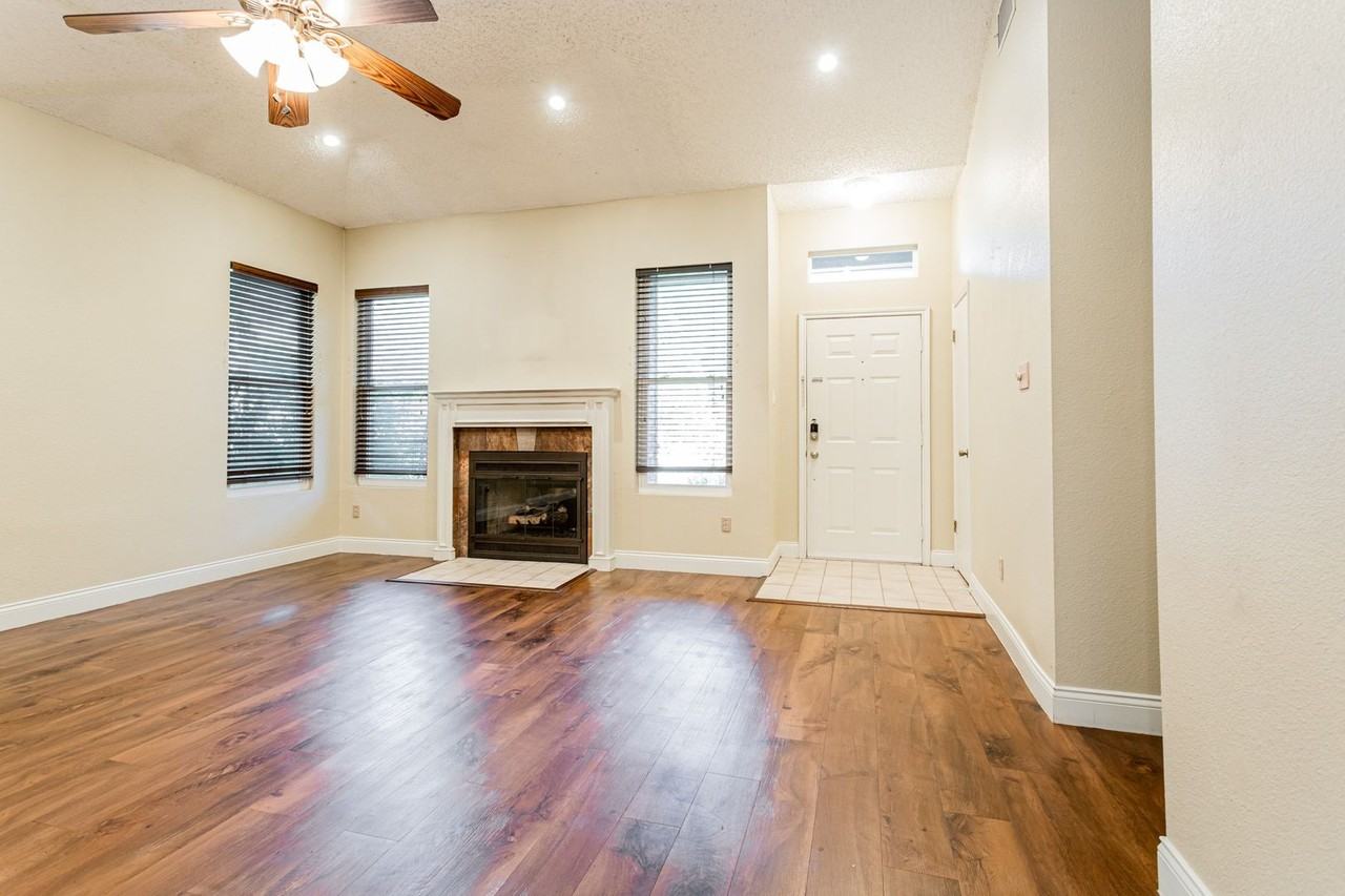 2109 Castle View Dr - Photo 5 of 22