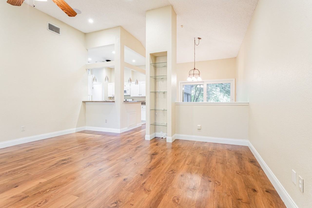 2109 Castle View Dr - Photo 6 of 22