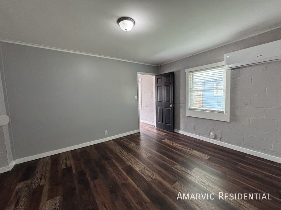 642 Cleveland St - Photo 5 of 11