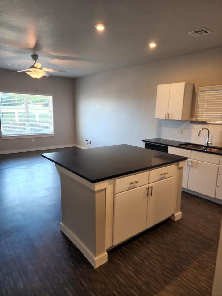 605 Northwest 176th Street - Photo 2 of 10