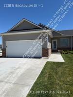 featured image of 1138 N Broadview St #1