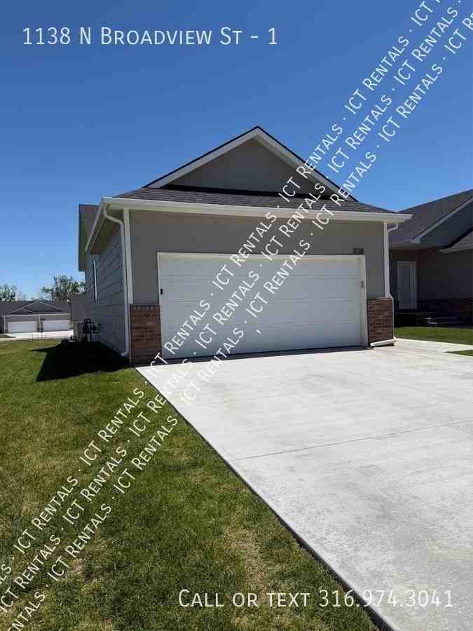 1138 N Broadview St #1 - Photo 2 of 50