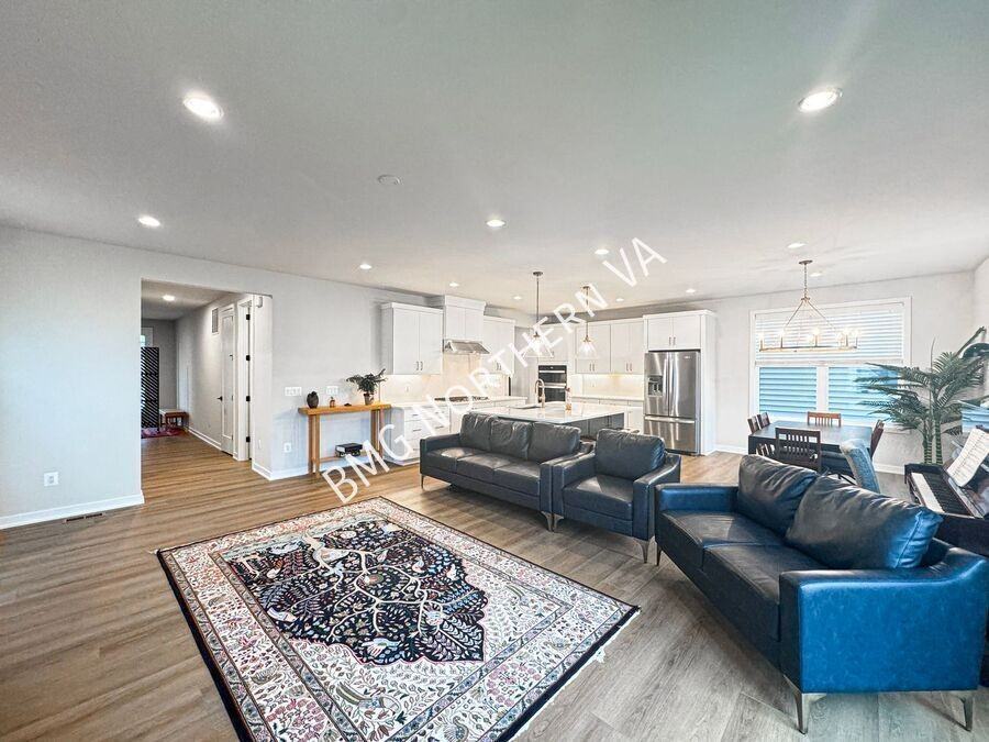 41684 Carefree Ct - Photo 2 of 41