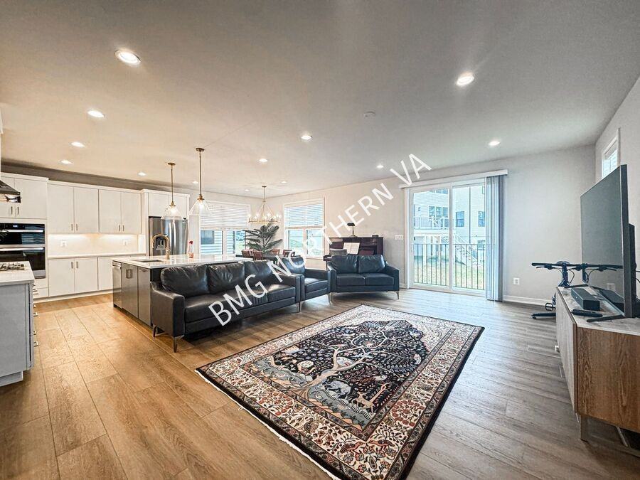 41684 Carefree Ct - Photo 4 of 41