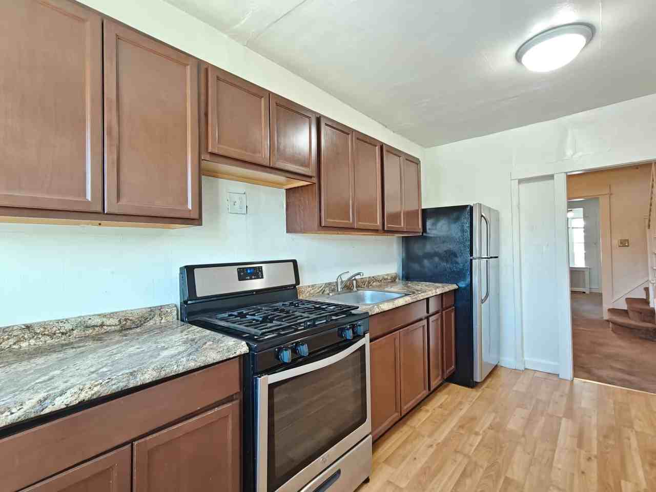 48 Bellevue Ter - Photo 2 of 9