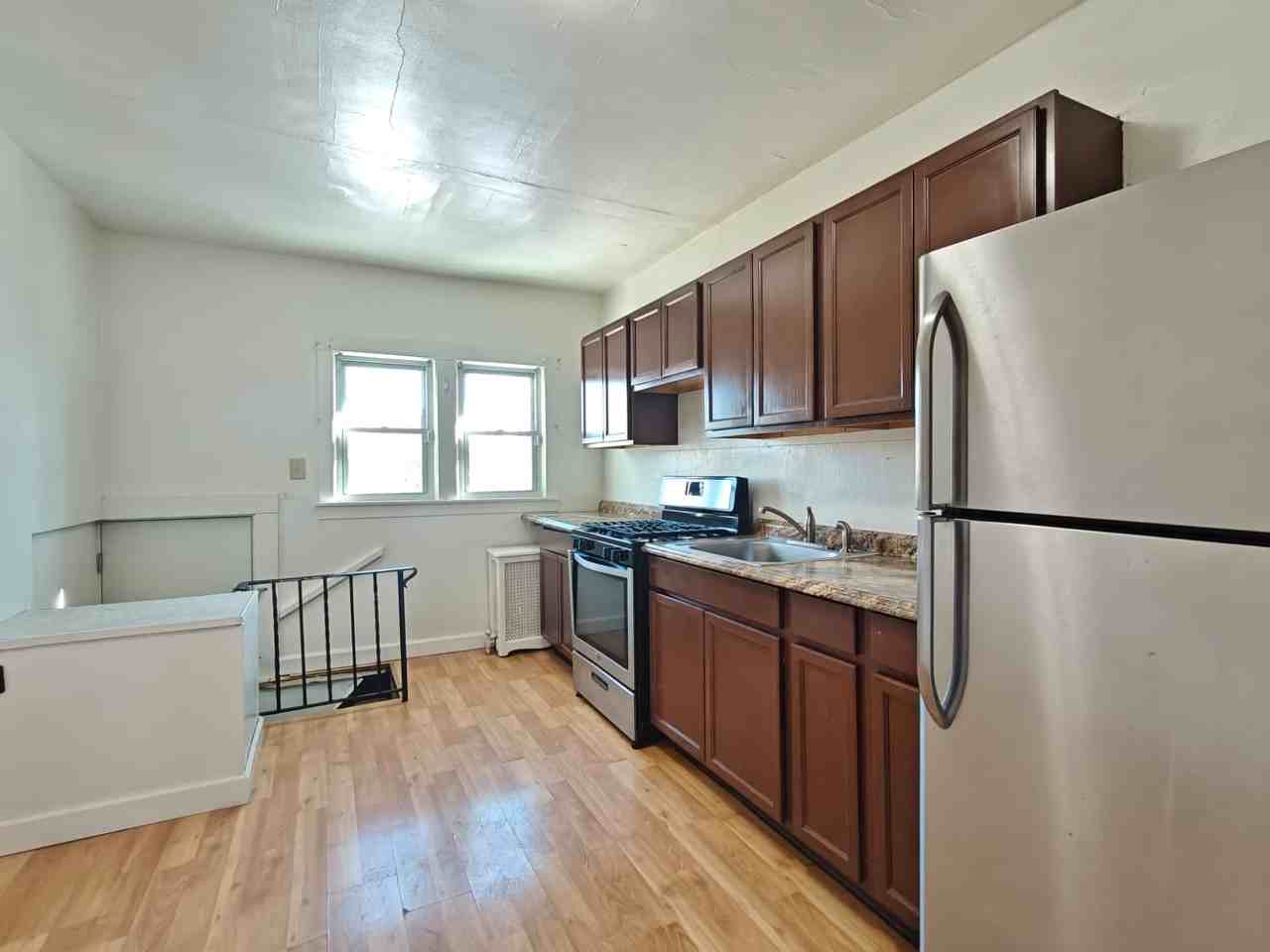 48 Bellevue Ter - Photo 5 of 9