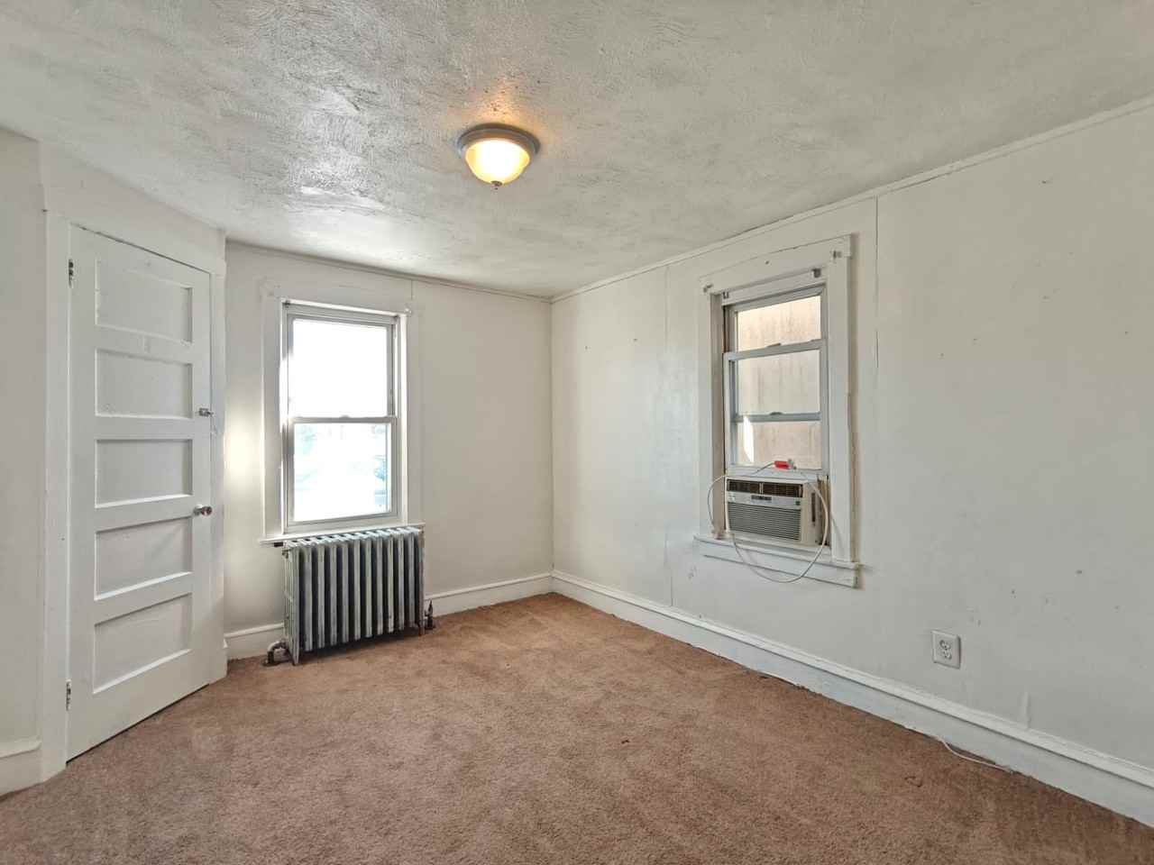 48 Bellevue Ter - Photo 7 of 9