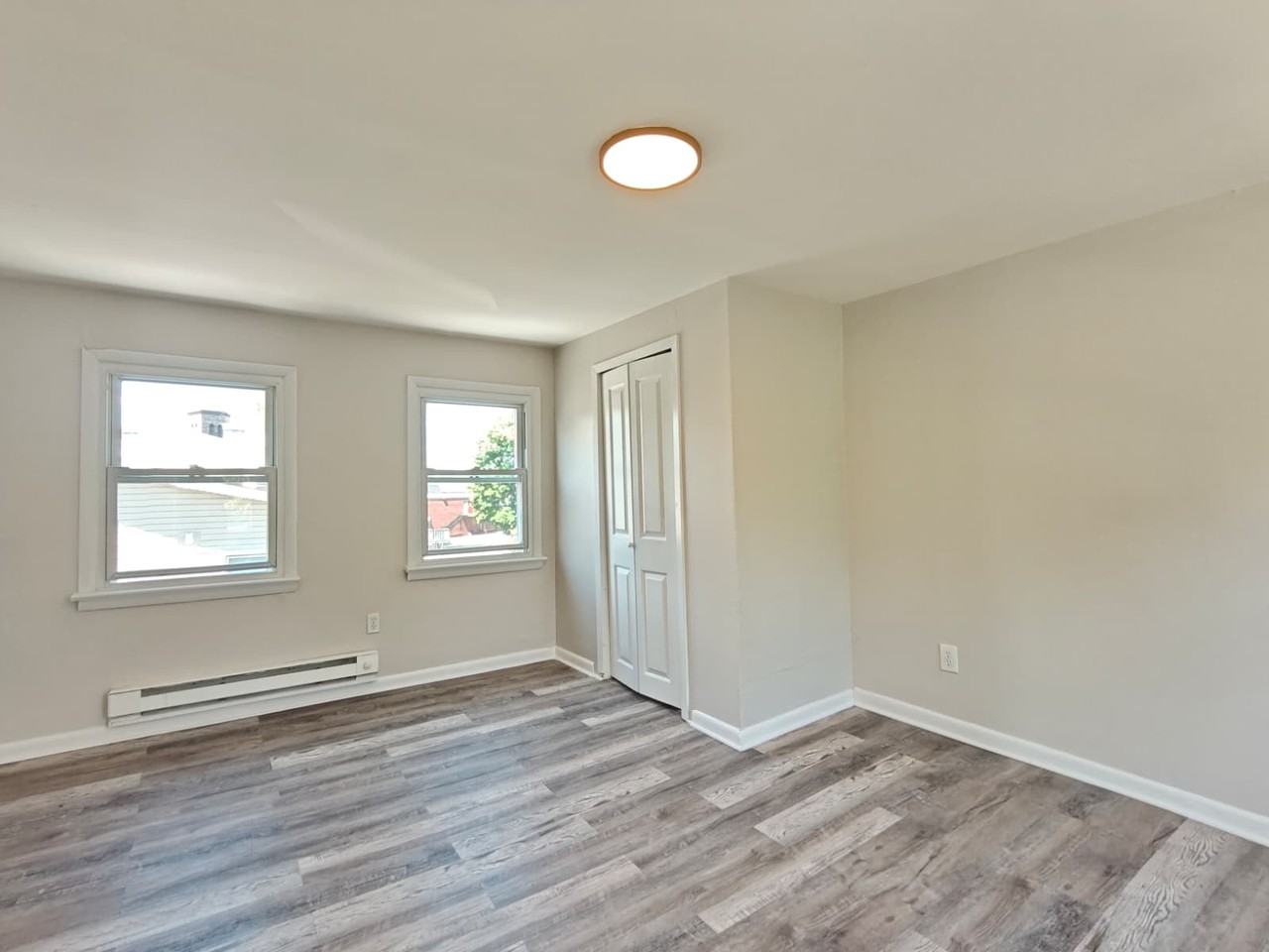 317 Borden St #2 - Photo 4 of 10