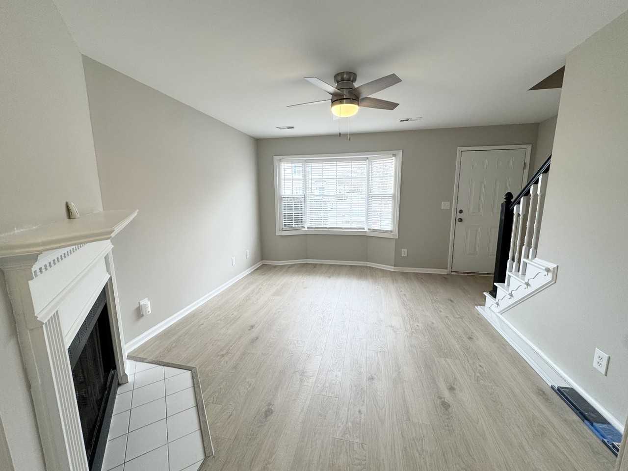 3900 AA4 Sterling Pointe Dr #1 - Photo 4 of 24