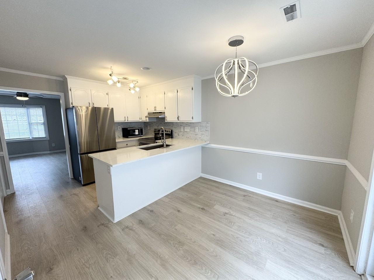 3900 AA4 Sterling Pointe Dr #1 - Photo 6 of 24