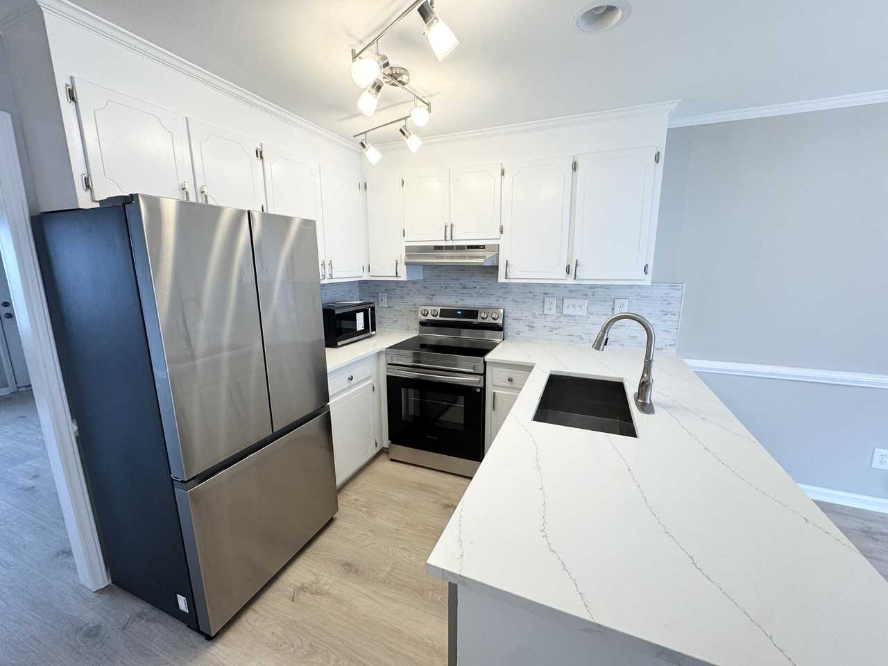 3900 AA4 Sterling Pointe Dr #1 - Photo 7 of 24