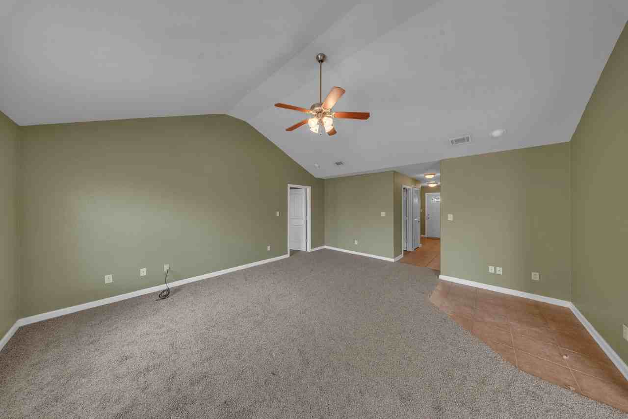 5098 Branch Point Dr - Photo 2 of 16