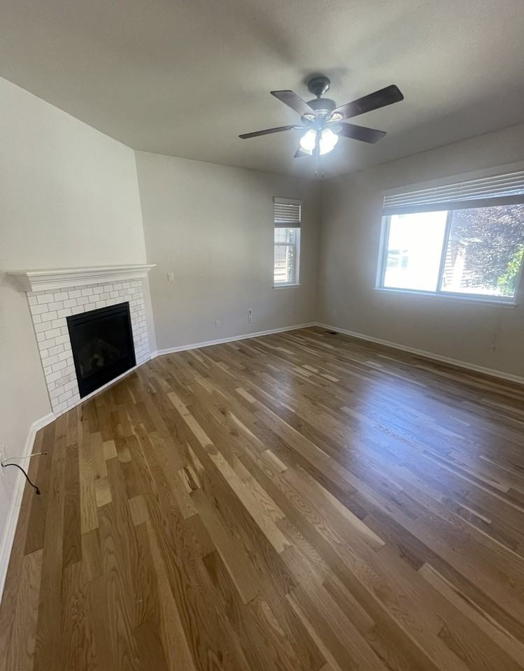 3323 E 140th Dr #NA - Photo 7 of 27