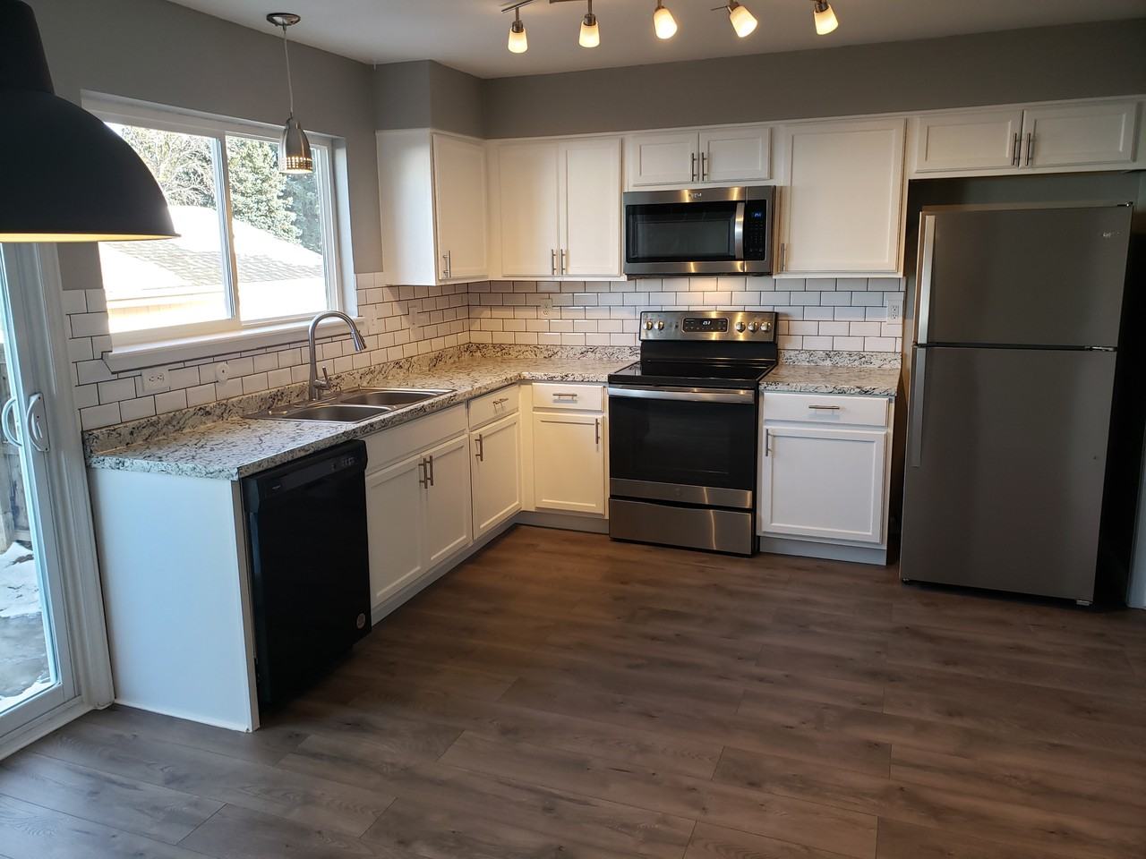 4108 S Mobile Cir #B - Photo 4 of 32