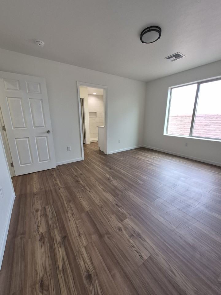 299 N Hasman Dr #1 - Photo 3 of 7