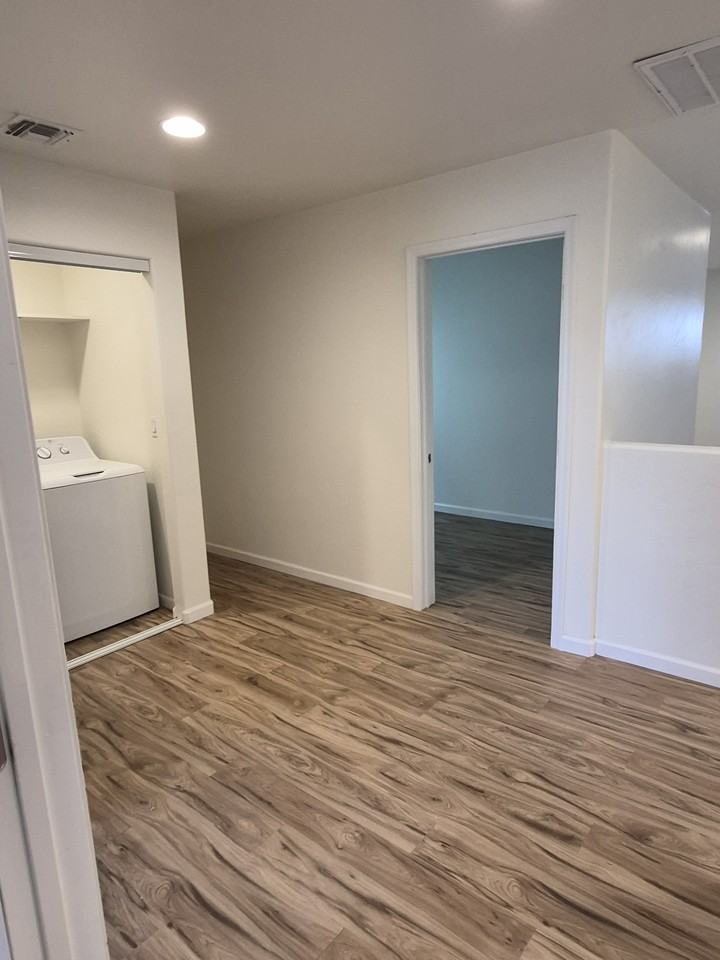 299 N Hasman Dr #1 - Photo 5 of 7