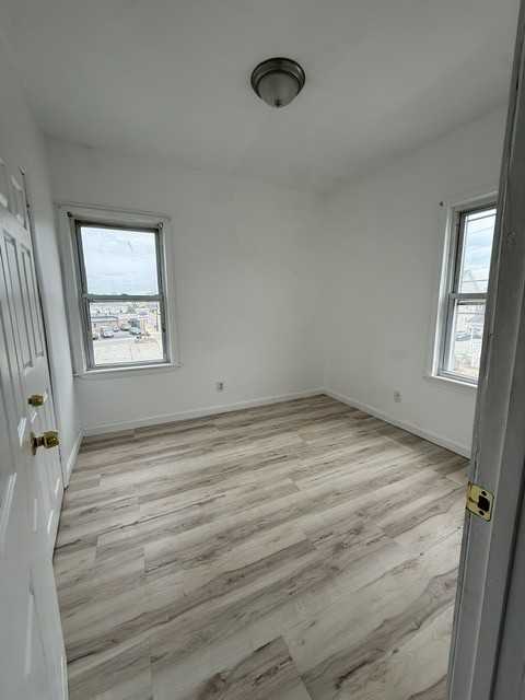 2205 South Main Street - Photo 7 of 13