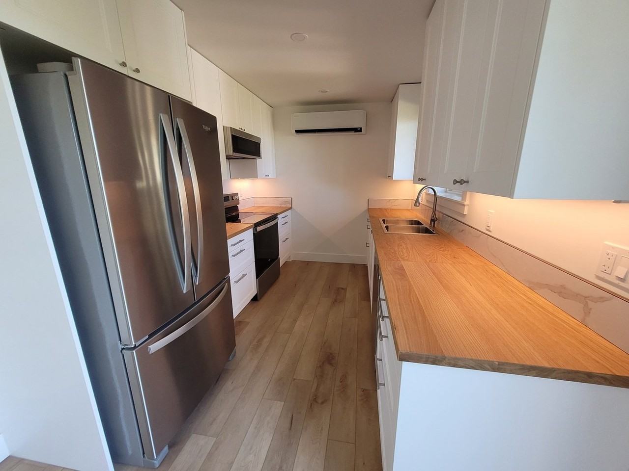 4700 Kilmarnock Dr - Photo 3 of 10
